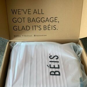 BÉIS Pink Carry on Travel Luggage